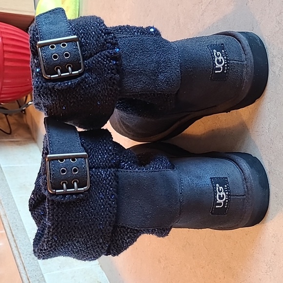 Ugg Australia Lyla Boot - Picture 1 of 15